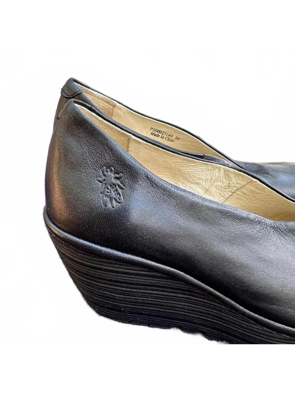 FLY London Black Yaz Wedge Pump Women’s 8 - 8.5 US | 39 EU